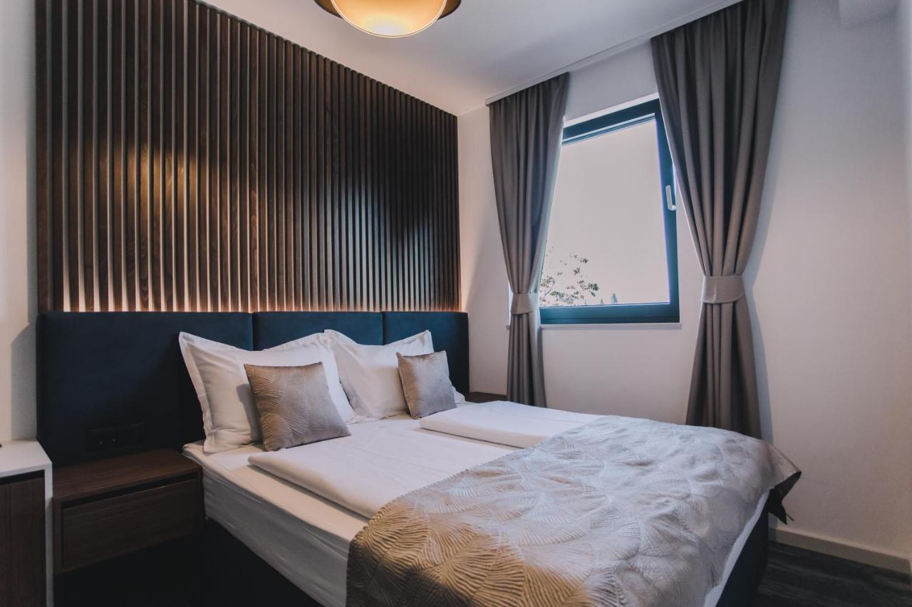 Hotel Batuda สปลิท ภายนอก รูปภาพ